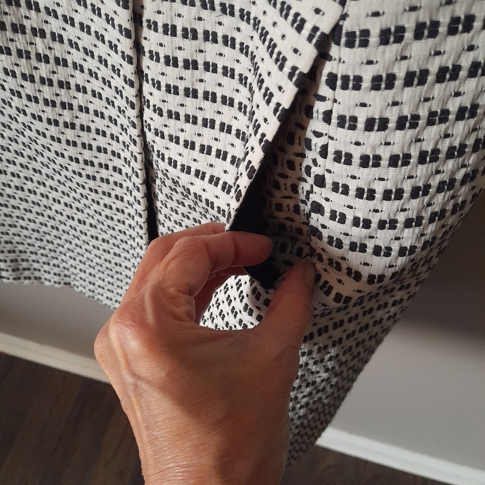 Coat - Picture 5 of 7